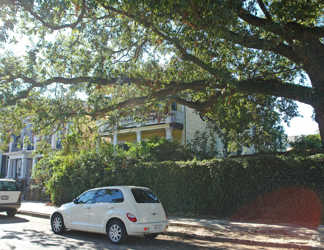 Foto del edificio - 1234 St Andrew Dr
