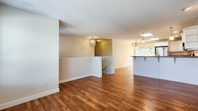 Building Photo - 1005 Mt Begbie Dr