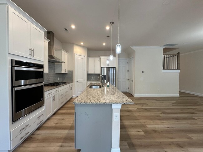 Building Photo - 116 Heathbrook Ln