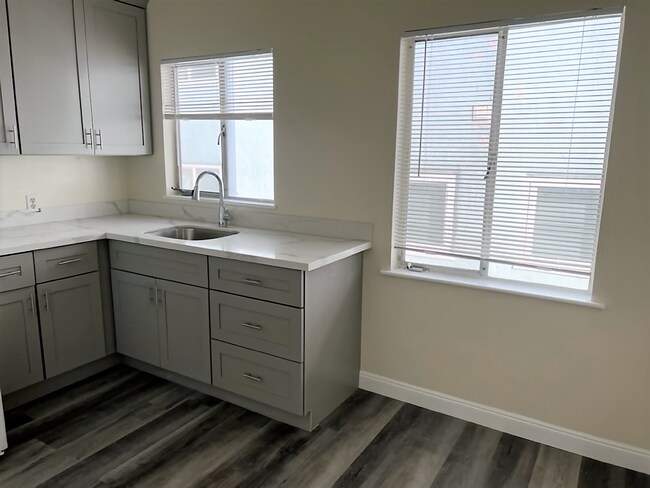 Foto del edificio - 650 Hillsborough St