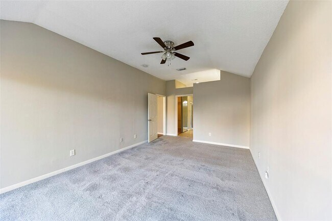 Foto del edificio - 9087 Paddock Park Dr