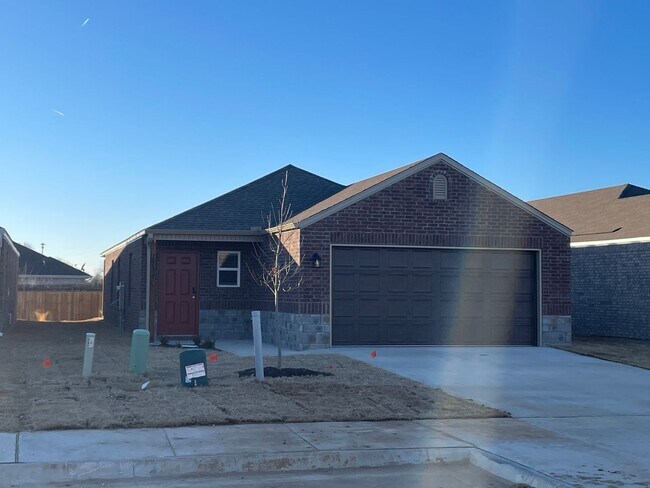 Foto del edificio - *Leap Year Special* BRAND NEW Three Bedroo...