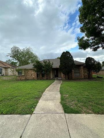 Building Photo - 2104 Springwood