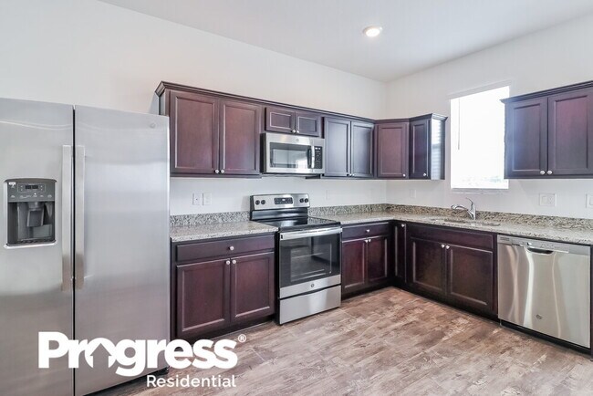 Building Photo - 35138 White Water Lily Way