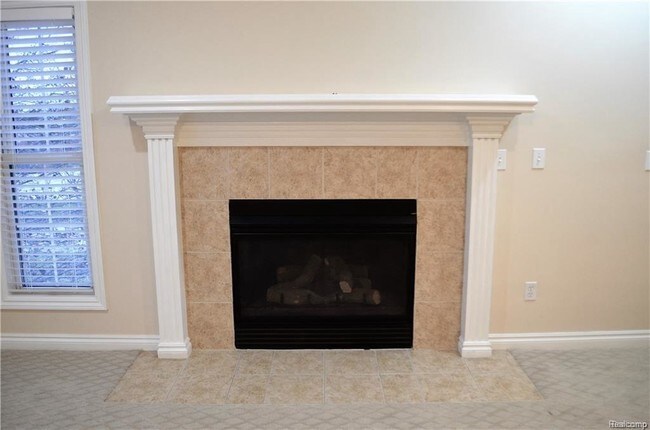 Building Photo - 45561 N Stonewood Rd