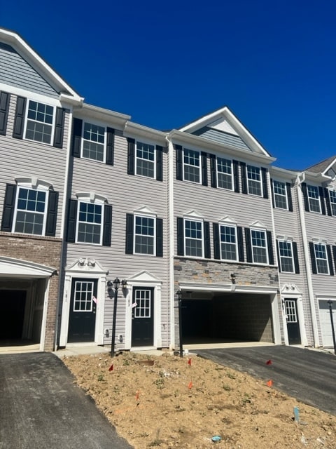 185 Lockheed Dr Unit 185, Coraopolis, PA 15108 - Condo for Rent in ...