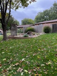 Foto del edificio - Very Rare 3 BR Home with Amazing Outdoor F...
