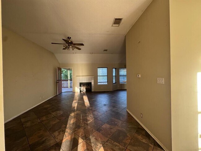 Foto del edificio - 1805 Whirlwind Trail