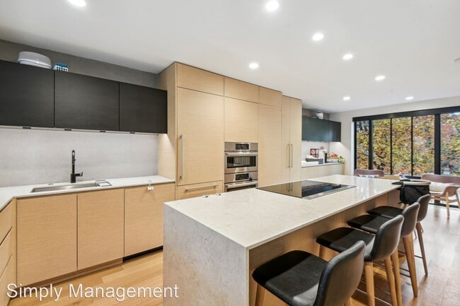 Building Photo - 3 br, 2 bath House - 1745 Harvard St NW