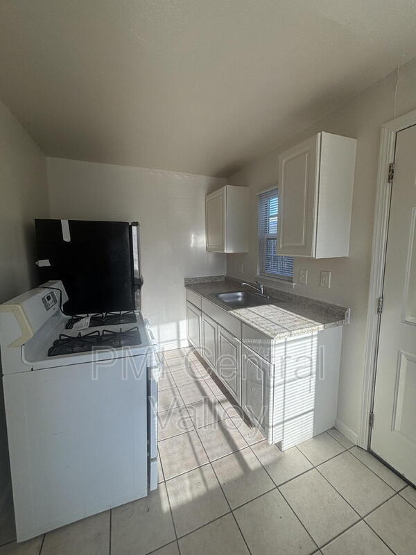 Building Photo - 1302 N Filbert St