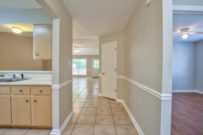 Building Photo - 7122 Towner Trce