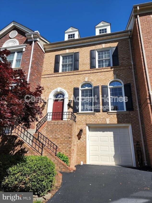 Building Photo - 8002 Tanworth Ct