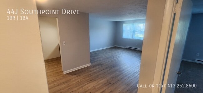 Foto del edificio - 44J Southpoint Drive-