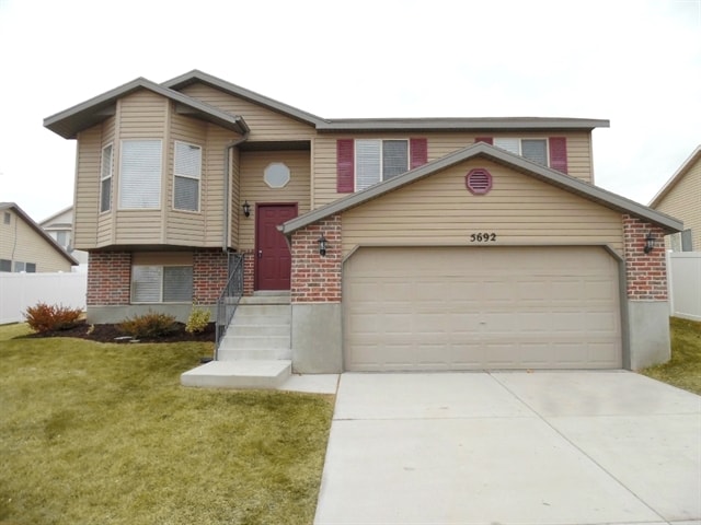 5692 S Stone Flower Wy