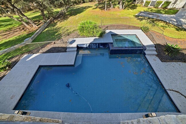 Foto del edificio - 2700 Marina Shores Dr