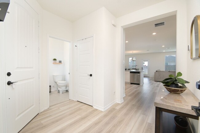 Building Photo - BEAUTIFUL 3-BEDROOM HOME IN PRESERVE AT CULEBRA