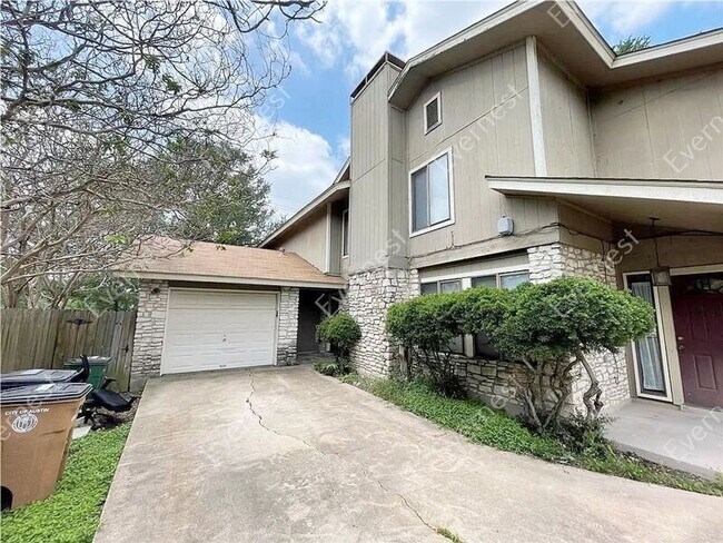 Foto del edificio - 8601 Fathom Cir