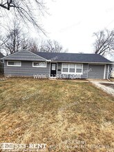 Building Photo - 7316 E 108th Dr