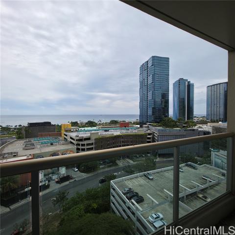 Building Photo - 1133 Waimanu St