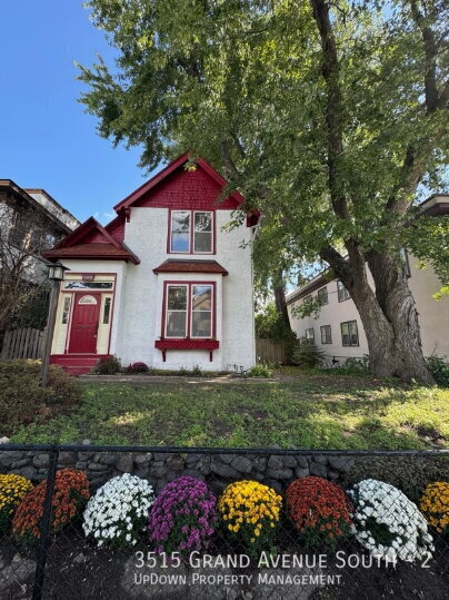 Foto principal - 3515 Grand Ave S