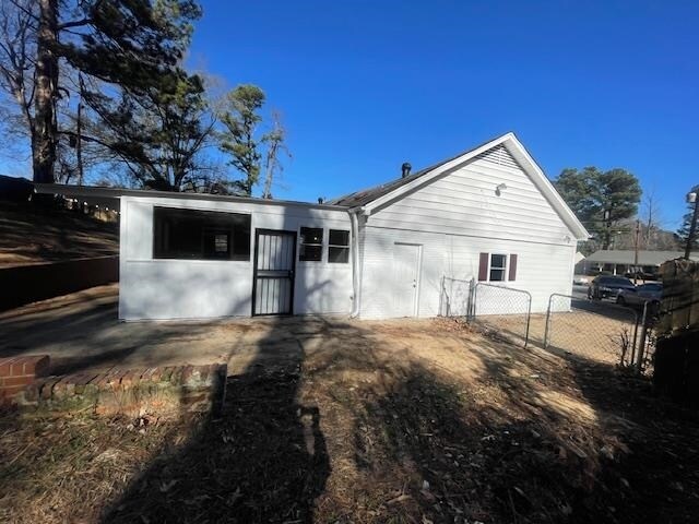 Foto del edificio - 4031 Drowsy Ln