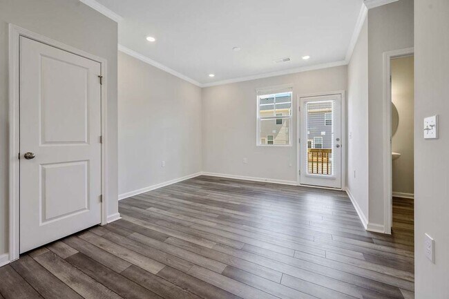 Building Photo - Like new near downtown Wake Forest! First ...