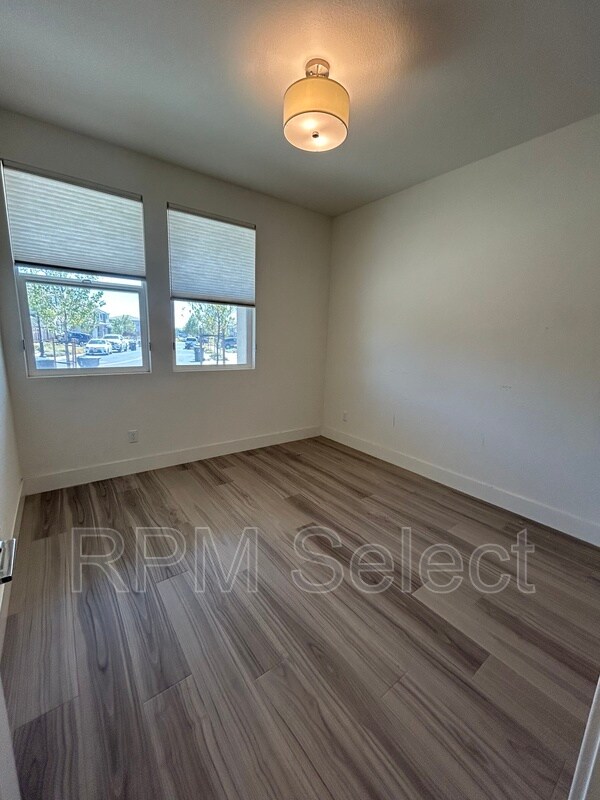 Foto del edificio - 5762 Caprice Ct