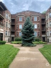 Building Photo - 437 E Oakwood Blvd