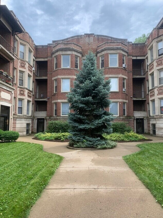 Primary Photo - 435 E Oakwood Blvd