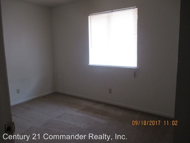 Foto del edificio - 3702 E 11th St