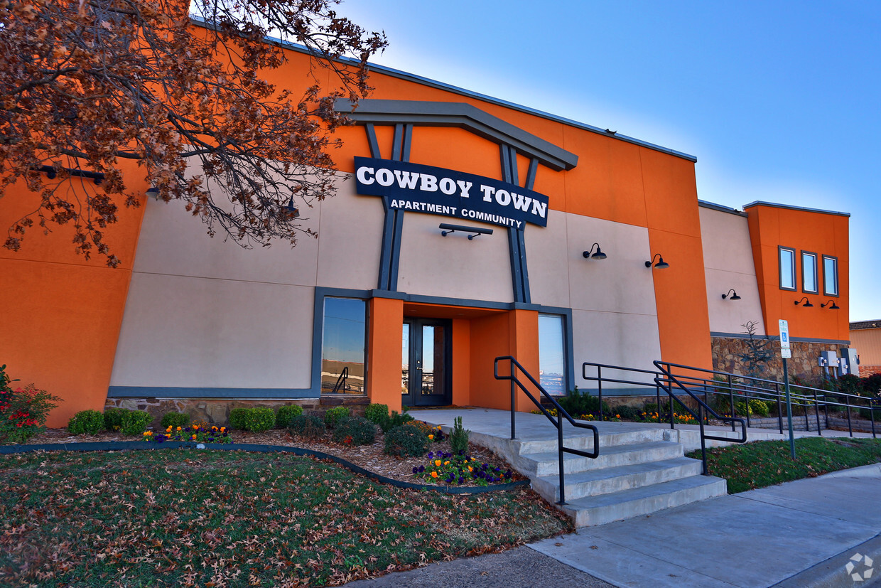 Foto principal - Cowboy Town Apartments