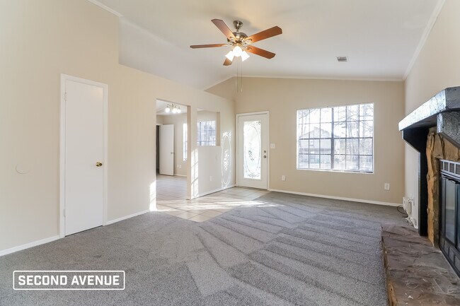 Foto del edificio - 6242 Creekford DR