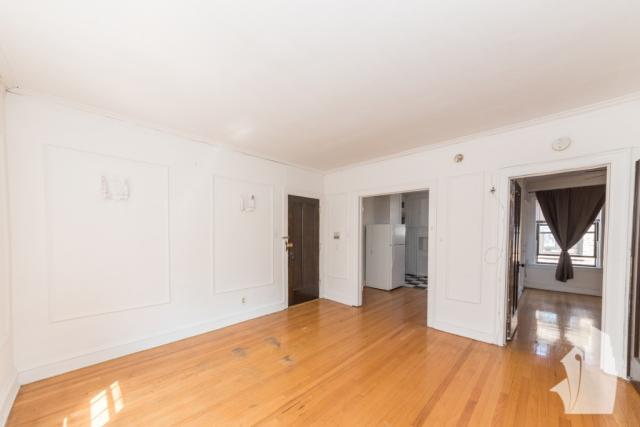 Building Photo - 1 bedroom in Chicago IL 60640