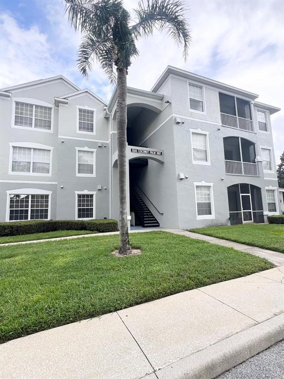 Building Photo - 8101 Coconut Palm Way