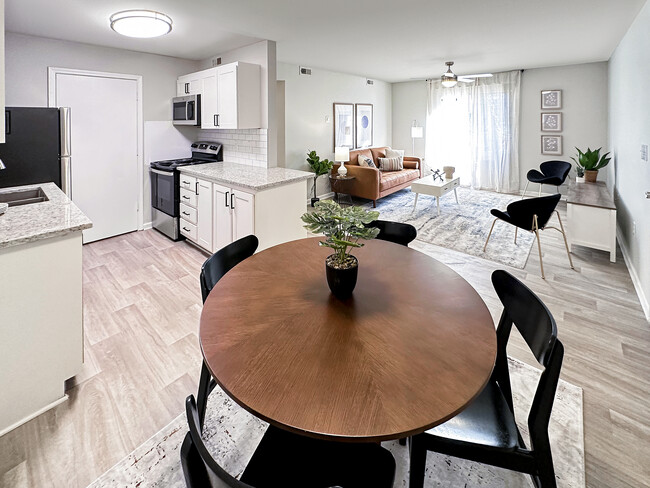 Newly Renovated Homes at Georgetown Apartments in Spartanburg, SC - Georgetown Luxury Townhomes