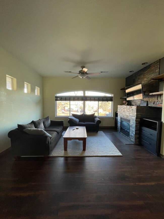 Foto del edificio - 3BR/2BA Condo near Olde Town Arvada!!