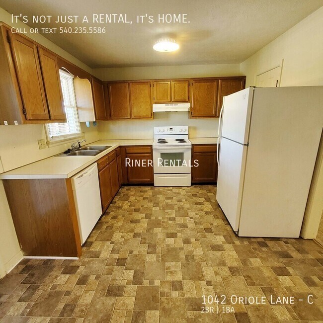 Foto del edificio - 1042 Oriole Ln