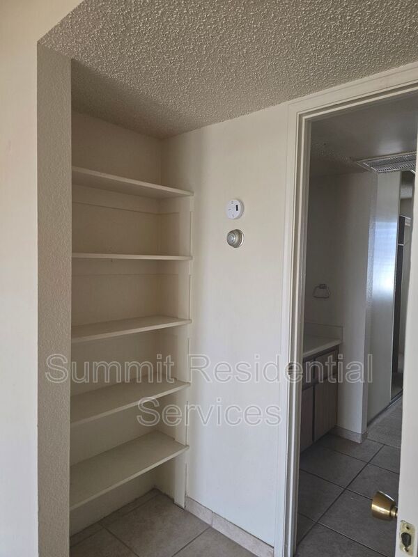 Foto del edificio - 3525 E 3rd St