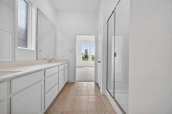 Building Photo - 27423 Sunterra Village Dr