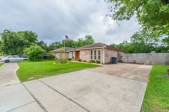 Building Photo - 1714 Magnolia St