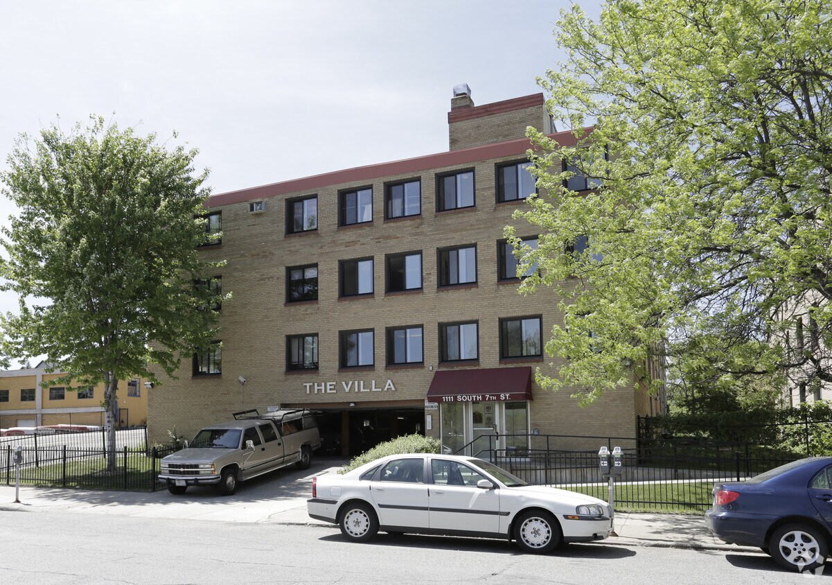 The Villa Apartments Minneapolis, MN