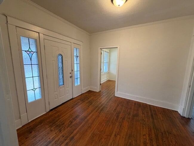 Building Photo - 1025 Hornsby Ave