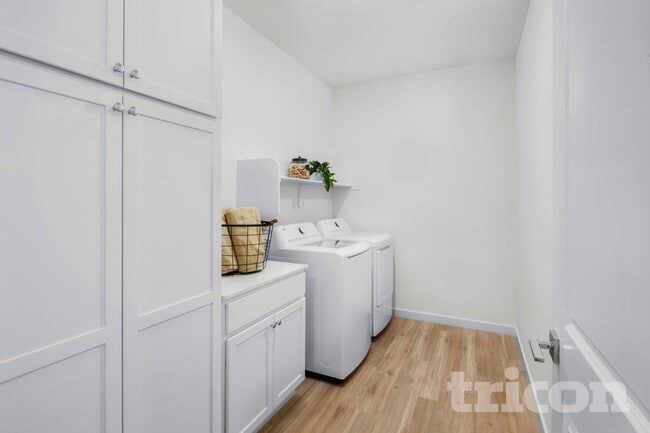 Interior Photo - Tricon Lemmon Drive