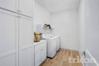 Interior Photo - Tricon Lemmon Drive