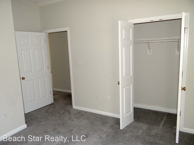 Foto del edificio - 2 br, 2 bath House - 2080 Cross Gate Blvd....