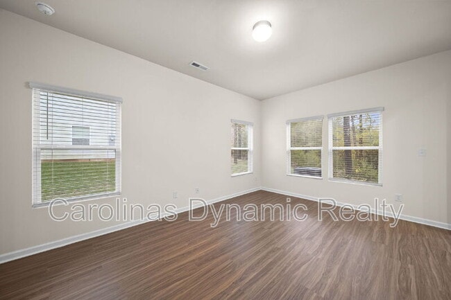 Foto del edificio - 711 Lackey St