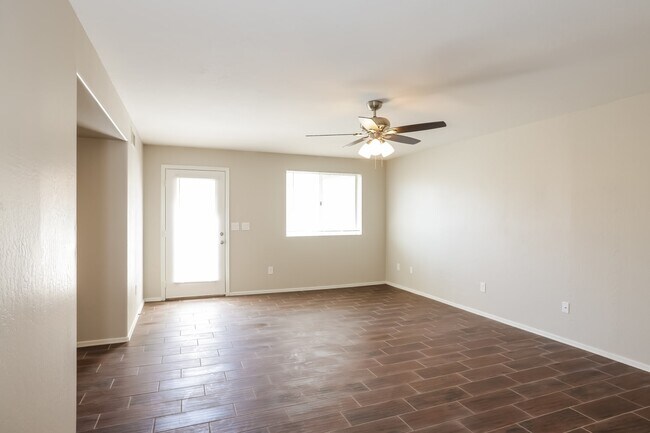 Building Photo - 3717 E Taro Lane