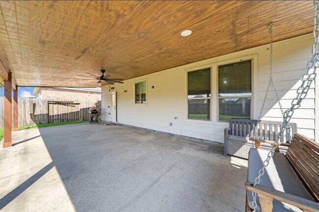 Building Photo - 5711 Water Violet Ln