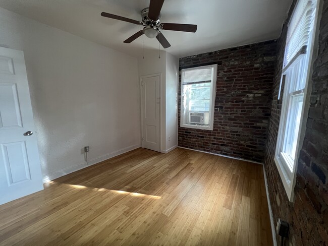 Building Photo - 3856 Haverford Ave