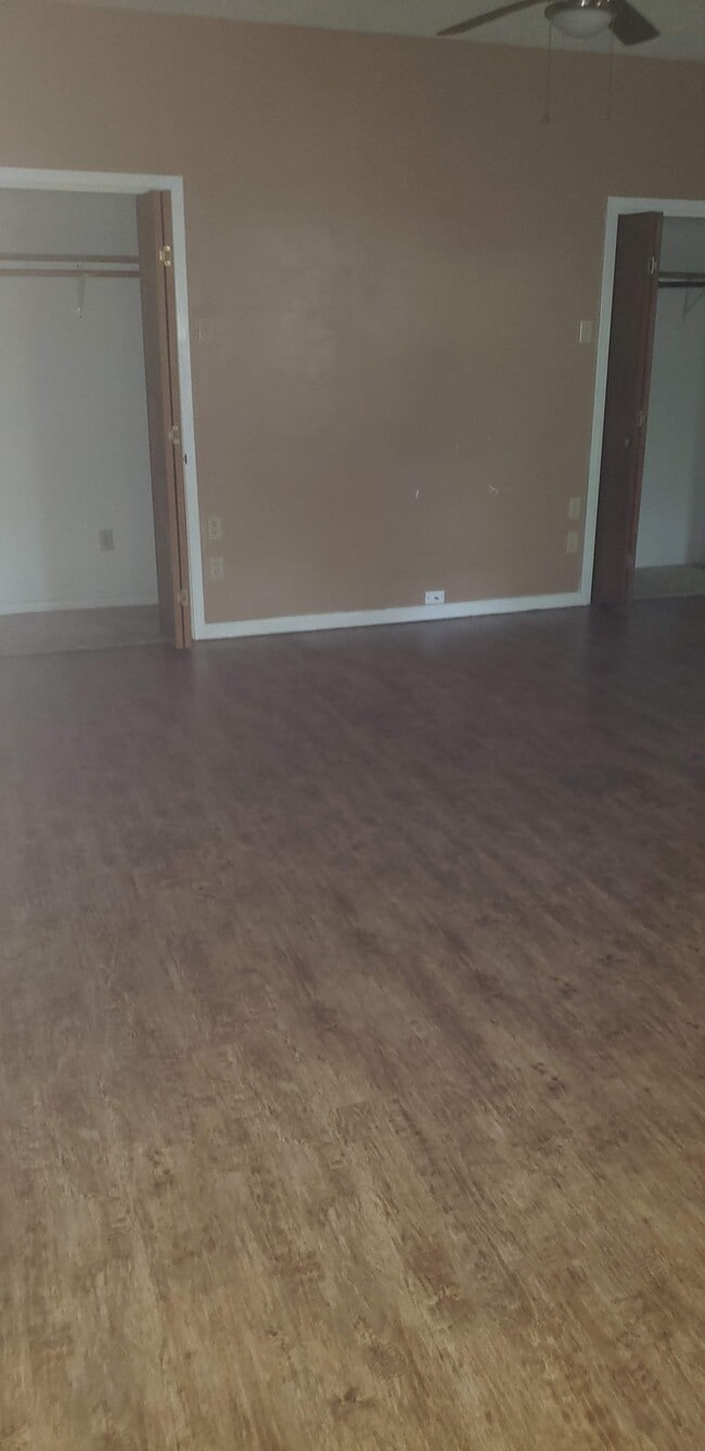 Foto del edificio - 1311 Patricia Dr